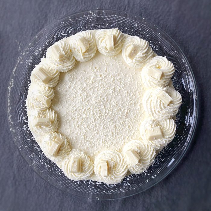 Witte chocoladetaart